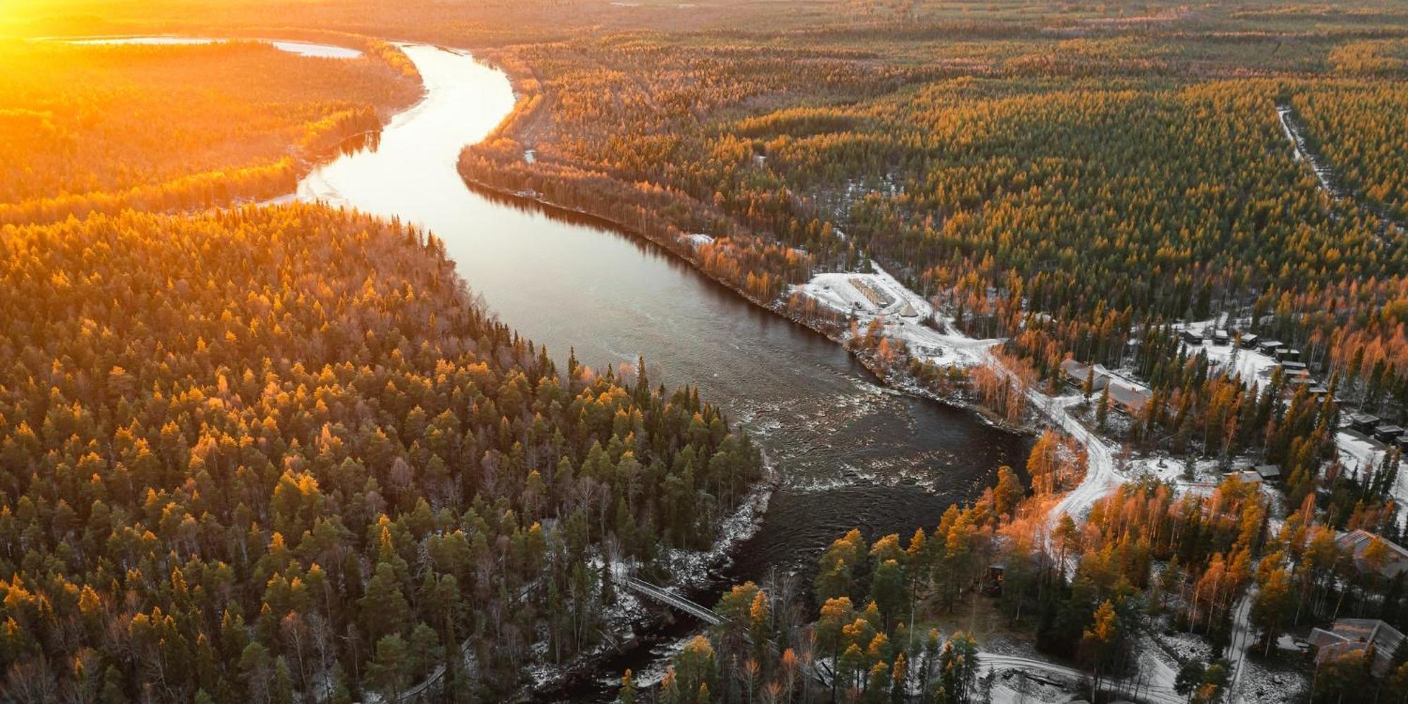 Vaattunki Wilderness Resort ロヴァニエミ エクステリア 写真